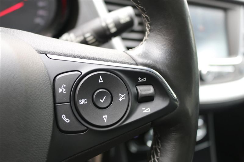 Opel Grandland X 1,2 96Kw,Turbo , Tažné - fotka 16 z 38