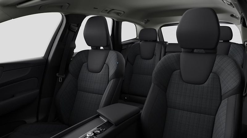 Volvo XC60 (2026) CORE, T6 AWD, 186+107 kW / 253 - fotka 9 z 12