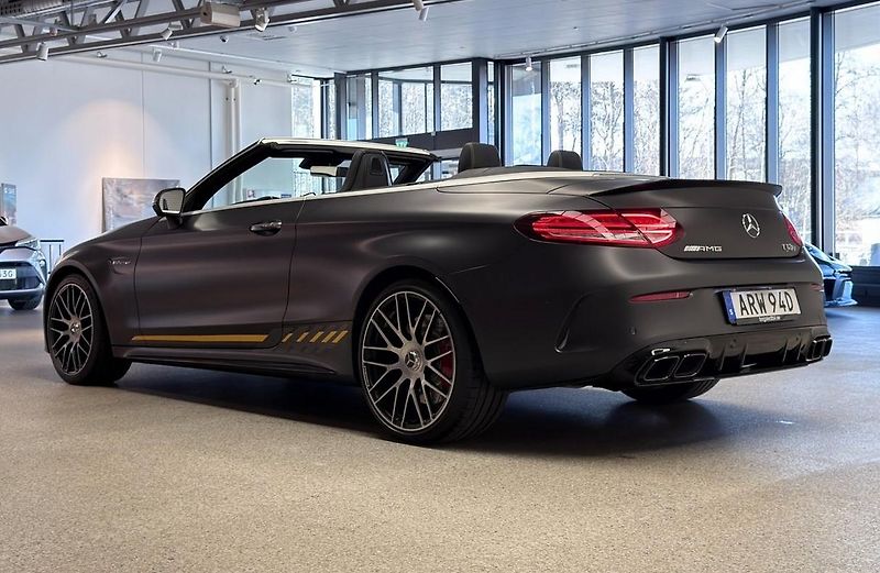 Mercedes-Benz Třídy C 63S AMG V8 Cab Final Edition - fotka 6 z 34