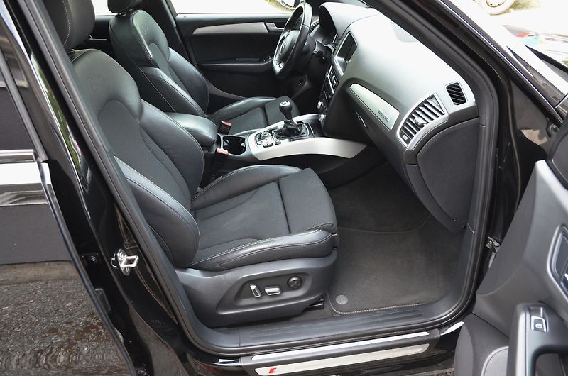 Audi Q5 (2015) 2.0 TDi 140kW Quattro S-LINE - fotka 19 z 45