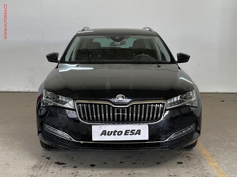 Škoda Superb (2019) 2.0TDi, Style - fotka 2 z 19