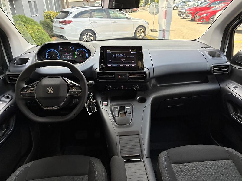 Peugeot Rifter EV,e-GT 50 kWh-100KW, 22 000KM - fotka 11 z 21