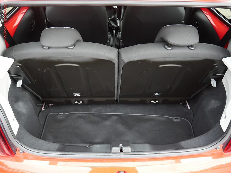 Peugeot 108 (2018) 1.2PT, Style - fotka 8 z 15