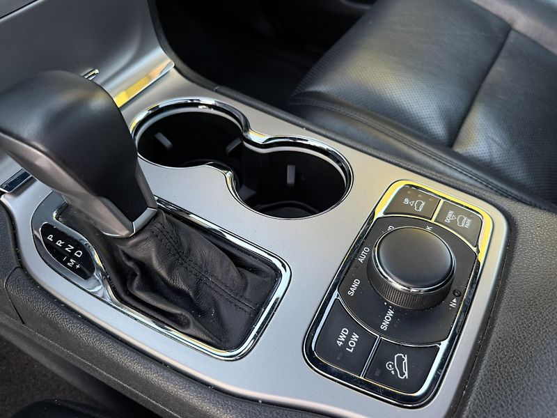 Jeep Grand Cherokee (2019) 3.0CRDi  OVERLAND! GAR. KM!!  - fotka 16 z 25