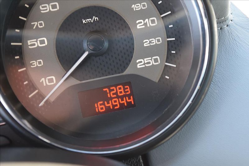Peugeot RCZ 1,6 i 115KW NOVÁ STK ALU KLIMA - fotka 36 z 48