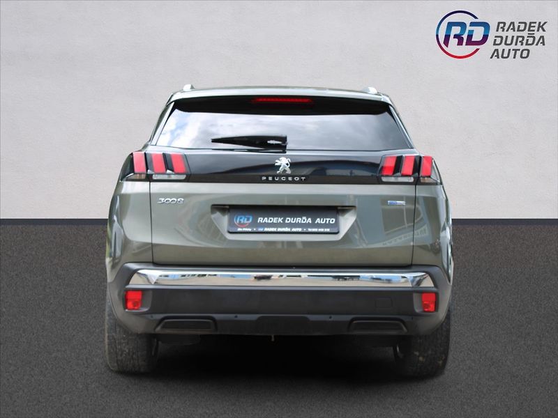 Peugeot 3008 1,2 i 96kW  1.MAJ,ČR,ALLURE - fotka 6 z 35