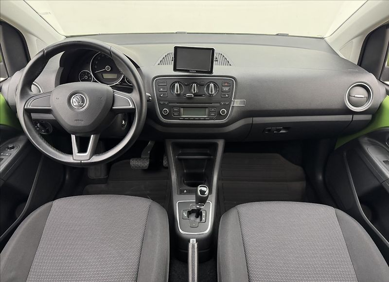 Škoda Citigo 1,0 AUTOMAT NAV SENZORY VÝHŘEV - fotka 7 z 30