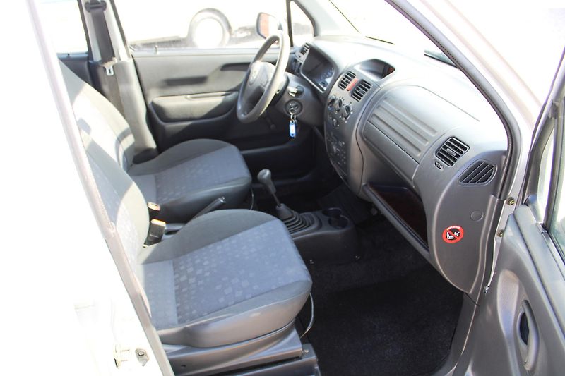 Opel Agila (2005) REZERVACE - fotka 13 z 15