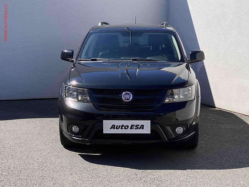 Fiat Freemont (2014) 2.0 JTD 4x4, 7míst, AT - fotka 2 z 18