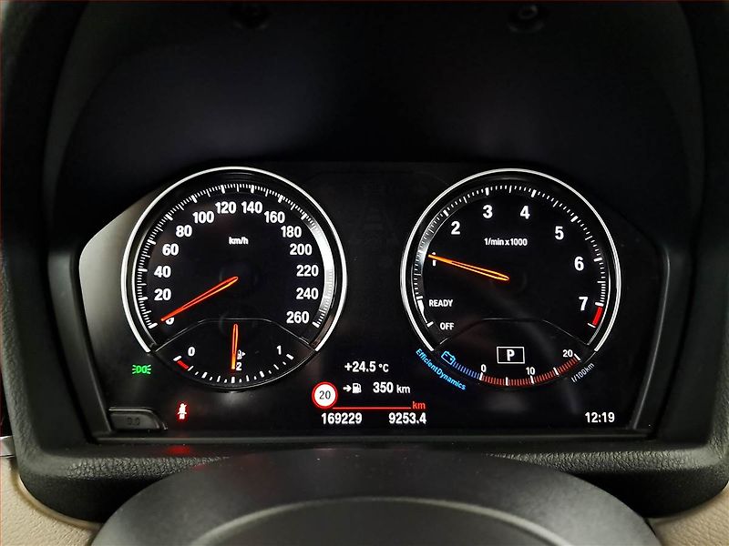 BMW X2 (2019) M Paket sDrive20i, Automat - fotka 11 z 18