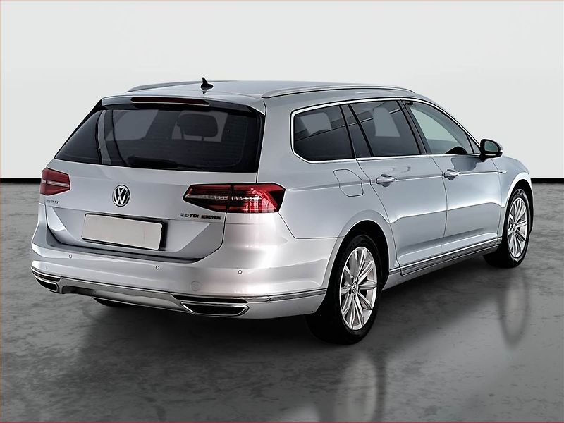 Volkswagen Passat (2017) Highline 2.0 BiTDI, 4X4 - fotka 5 z 19