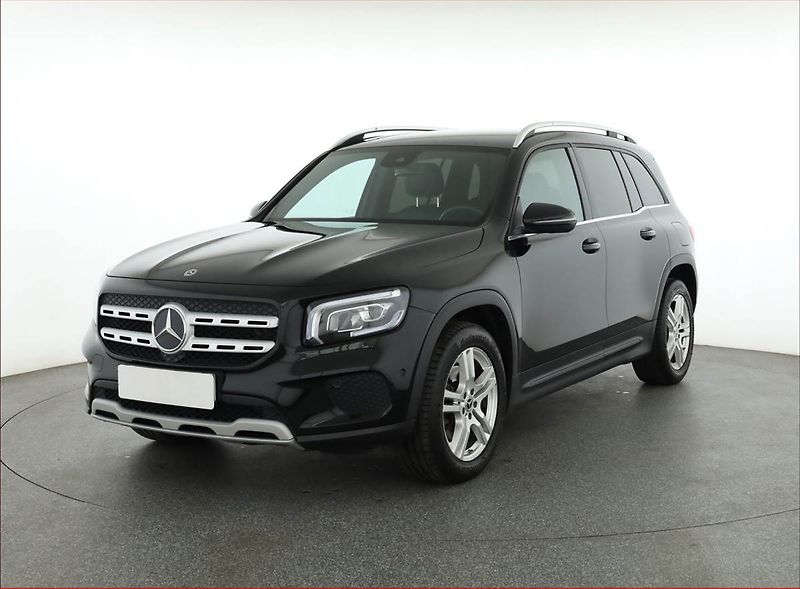 Mercedes-Benz GLB (2021) 200 d 4MATIC - fotka 2 z 20