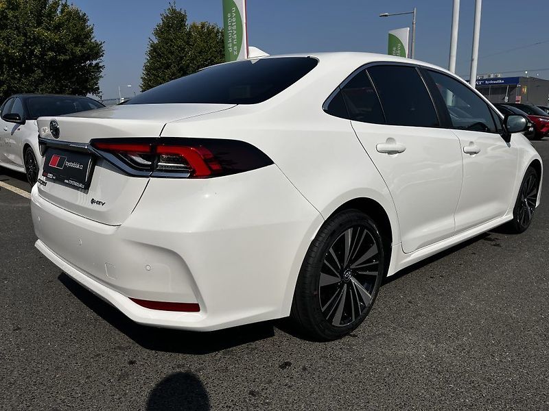 Toyota Corolla SD 1.8 Hybrid ODBĚR ihned - fotka 4 z 33