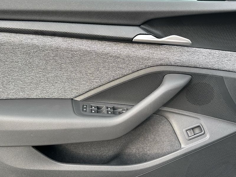 Škoda Superb (2025) 2,0 TDI 110 kW 7-stup. automat - fotka 13 z 22