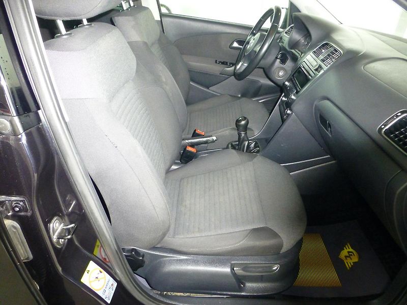 Volkswagen Polo (2013) 1,2TSI*ALU*PARK*VYHŘ.S**R-LINE - fotka 19 z 25