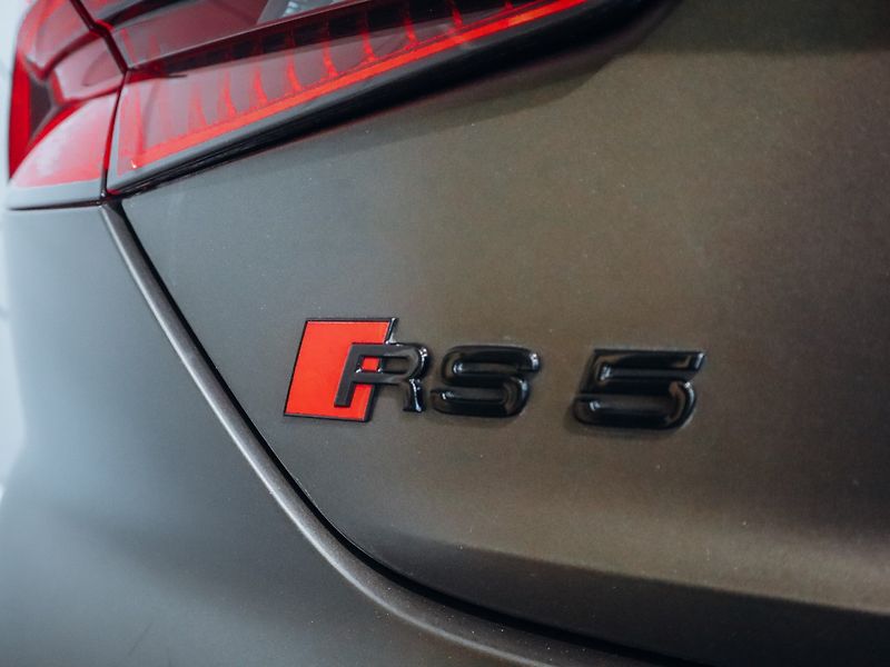 Audi RS 5 Coupe quattro 331kW - fotka 7 z 19