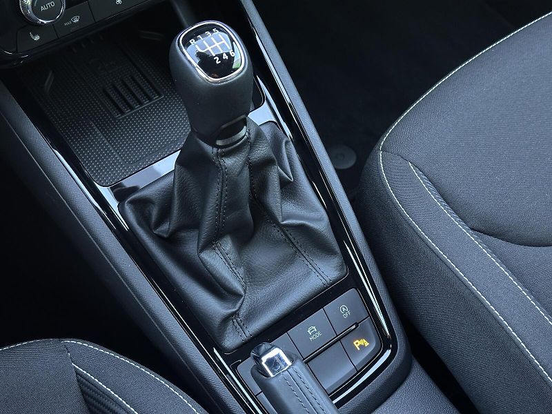 Škoda Kamiq 1.0TSi Monte Carlo 116PS Matri - fotka 35 z 44