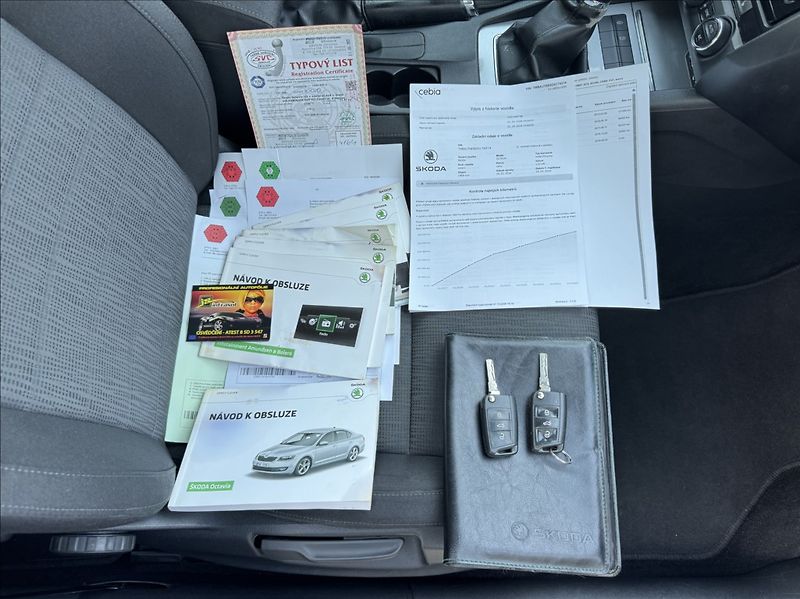 Škoda Octavia 2,0 TDI STYLE 2.maj. původ ČR - fotka 47 z 50