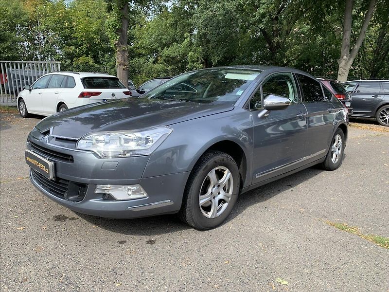 Citroën C5 2,0 i SERVISKA - fotka 1 z 19