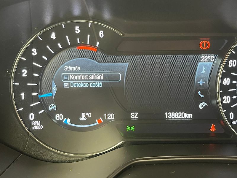 Ford Mondeo 2.0 EB Titanium manuál - fotka 60 z 69