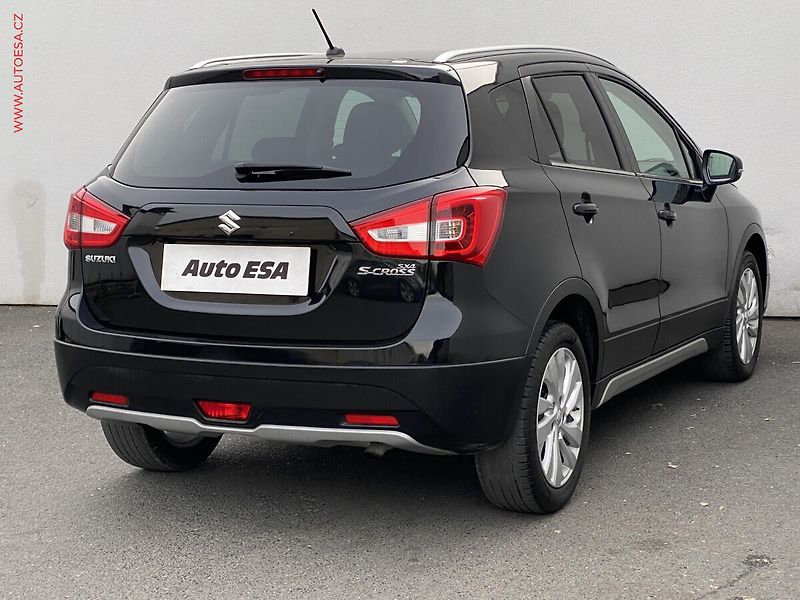 Suzuki S-Cross (2018) 1.4 BJet, Comfort, kamera - fotka 4 z 17