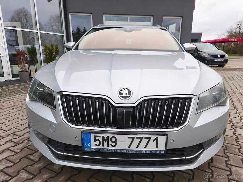 Škoda Superb (2016) - fotka 3 z 33