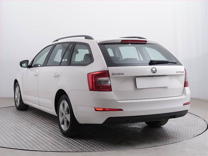 Škoda Octavia (2017) Style 1.6 TDI, Tempomat - fotka 4 z 17