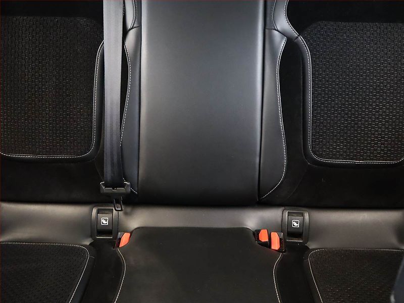Renault Mégane (2018) 1.6 SCe, Serv.kniha, Navi - fotka 8 z 17