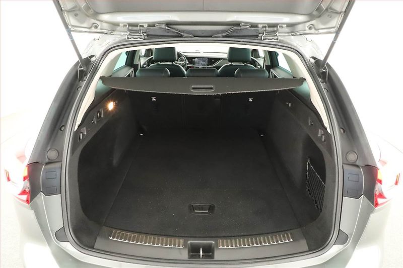 Opel Insignia (2018) 2.0 CDTI, Automat, Navi - fotka 15 z 16