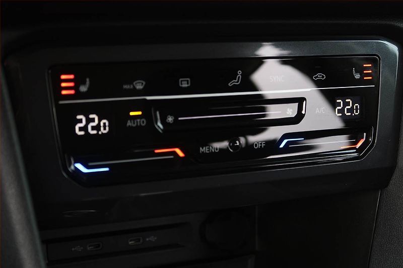Volkswagen Tiguan Allspace (2022) 2.0 TDI - fotka 16 z 34
