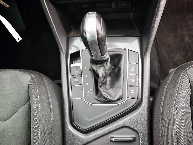 Volkswagen Tiguan (2016) Highline 1,4 TSI 110 KW DSG - fotka 25 z 44
