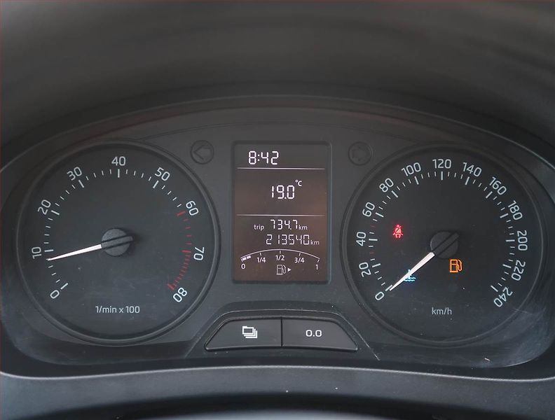 Škoda Rapid (2013) 1.2 TSI, Serv.kniha - fotka 11 z 16