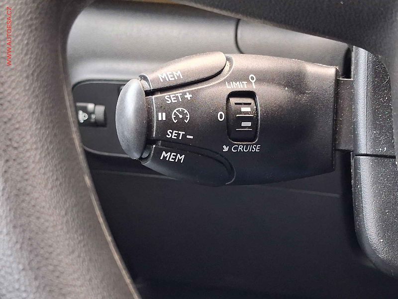 Citroën C3 (2022) 1.2 PT C-Series, AC, LED - fotka 13 z 16