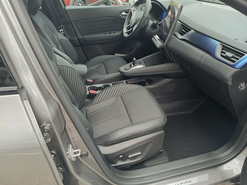 Renault Symbioz (2026) esprit Alpine full hybrid E-Te - fotka 11 z 25