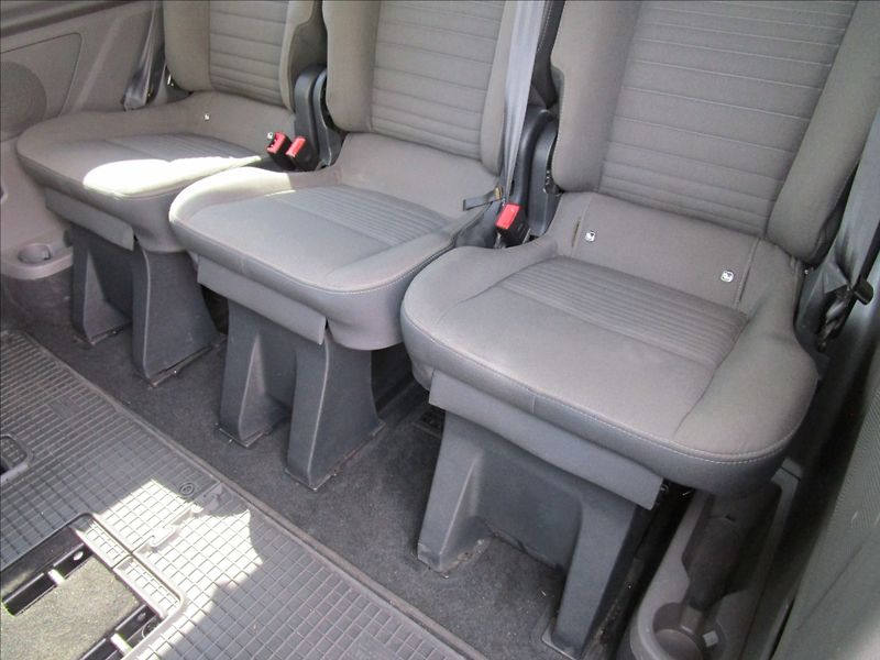 Ford Tourneo Custom 2.0TDCi L2 Titanium, 8 míst - fotka 38 z 57