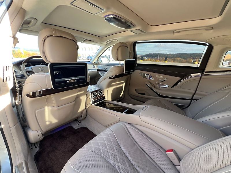 Mercedes-Benz Třídy S S 600 MAYBACH - fotka 34 z 36