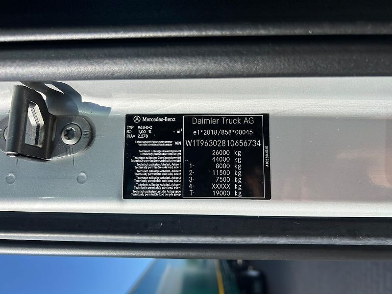 Mercedes-Benz Actros (2023) L / 2548 / ACC / E 6 / MP 5 /  - fotka 11 z 56