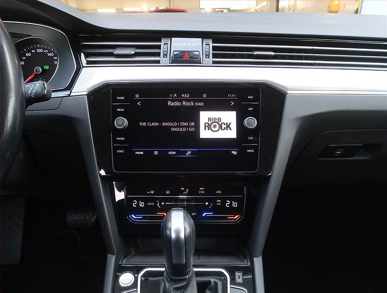 Volkswagen Passat (2021) Comfortline 2.0 TDI, Automat - fotka 12 z 22