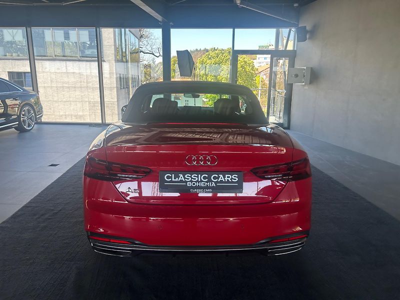 Audi A5 (2022) Cabriolet 2.0 TDI S-tronic - fotka 13 z 27