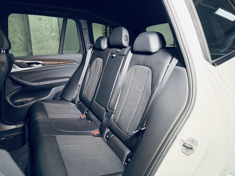 BMW X3 (2021) M40i CZ TOP STAV  - fotka 35 z 43