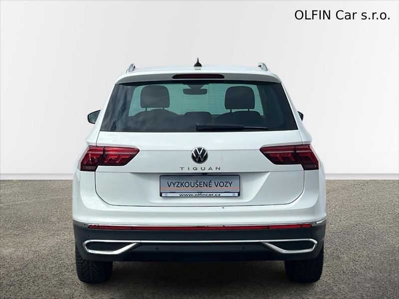 Volkswagen Tiguan 1,5 TSi 110 kW 7DSG ELEGANCE - fotka 8 z 27