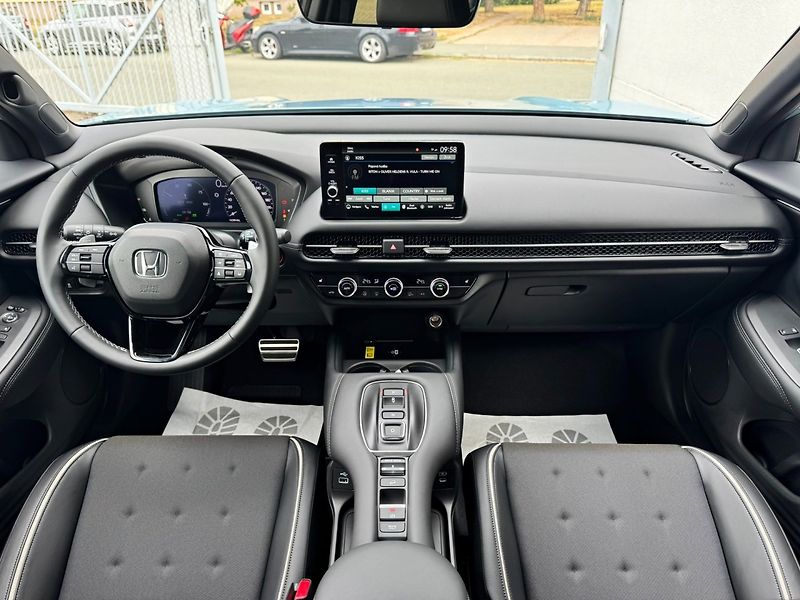 Honda ZR-V (2026) 2.0e:HEV 135kW Sport SKLADEM - fotka 9 z 34
