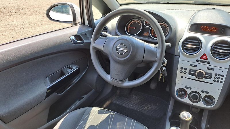 Opel Corsa 1.3 CDTI ENJOY Klima - fotka 15 z 25
