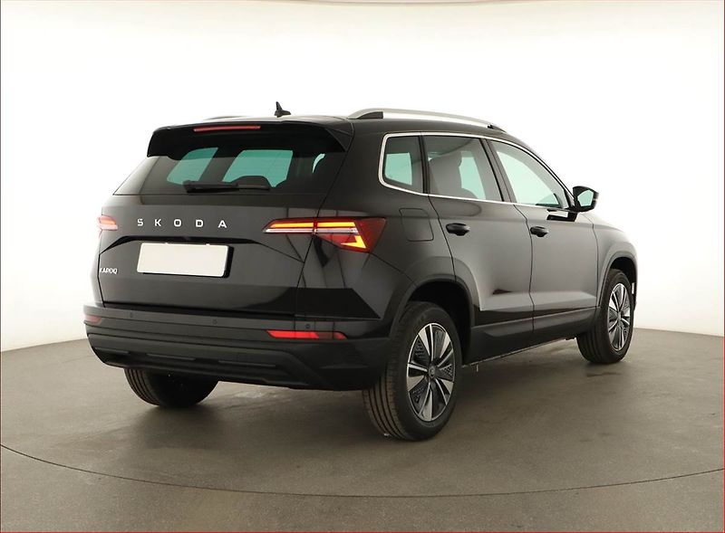 Škoda Karoq (2025) 1.5 TSI, Top Selection, AT, AC - fotka 5 z 17