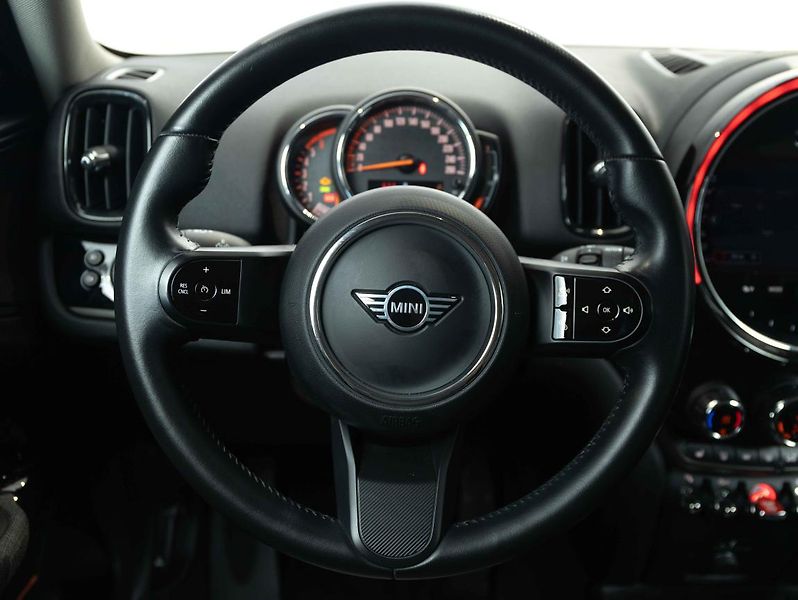 Mini Countryman Cooper D - fotka 13 z 22