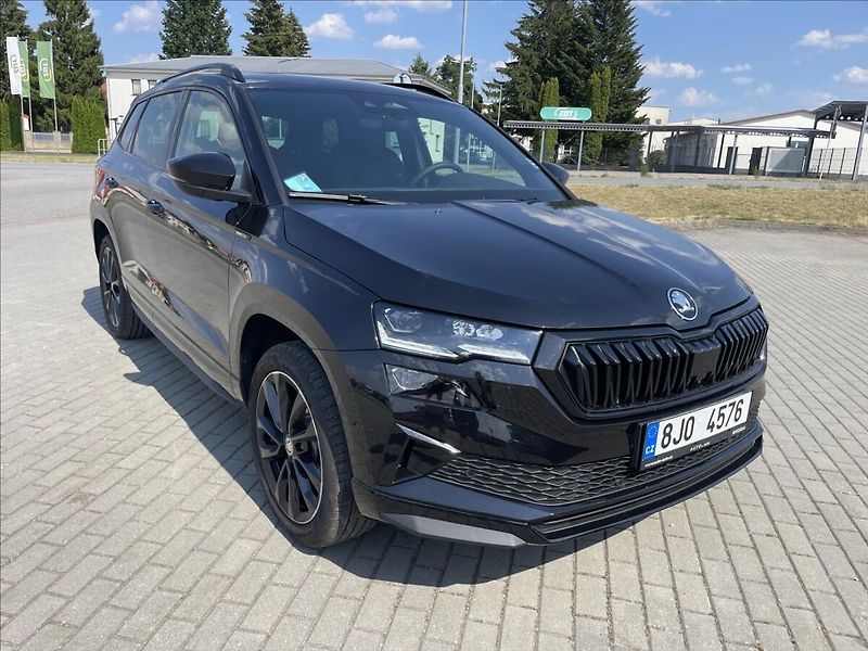 Škoda Karoq 1,5 TSi 110kw SPORTLINE 1maj C - fotka 6 z 36