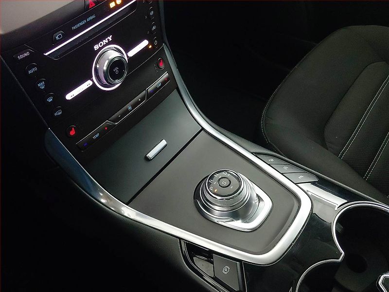 Ford Galaxy (2020) 2.0 EcoBlue - fotka 13 z 23