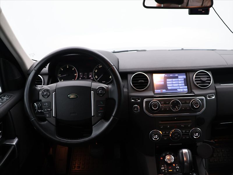 Land Rover Discovery 3,0 TDV6 HSE CZ - fotka 20 z 27