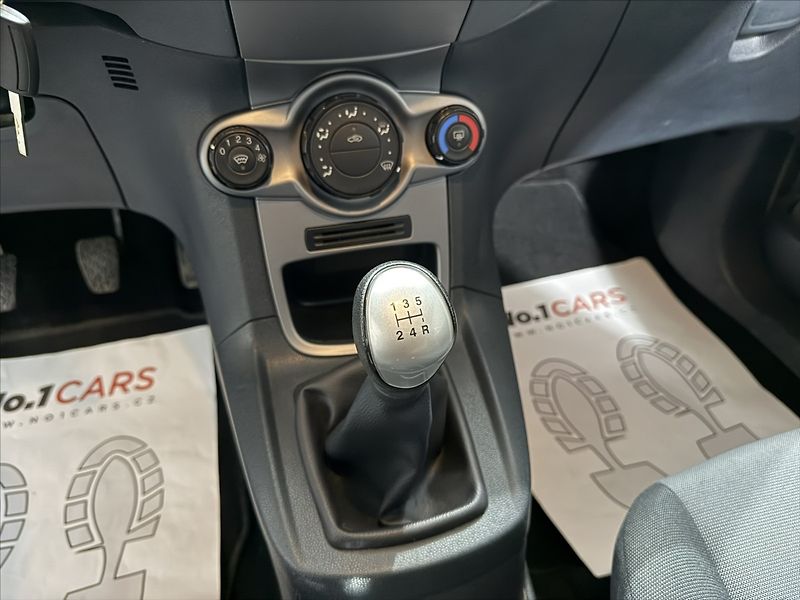 Ford Fiesta 1,2   i 83.000KM SERVIS ALU ST - fotka 12 z 19