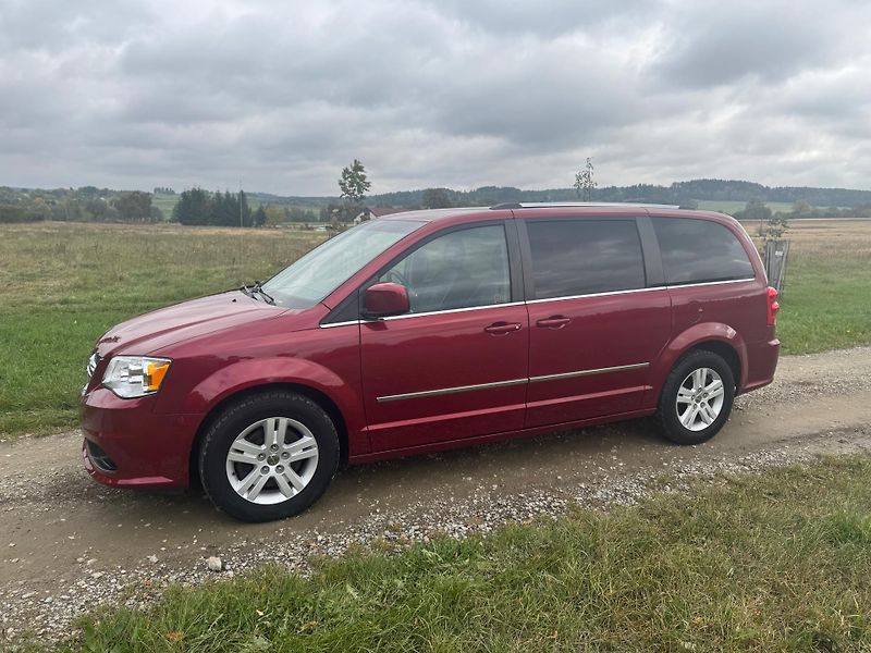 Dodge Grand Caravan (2016) 3.6 V6 SERVISNÍ KNIHA - fotka 11 z 40